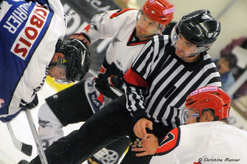 Caen  10 - 0 Neuilly/Marne