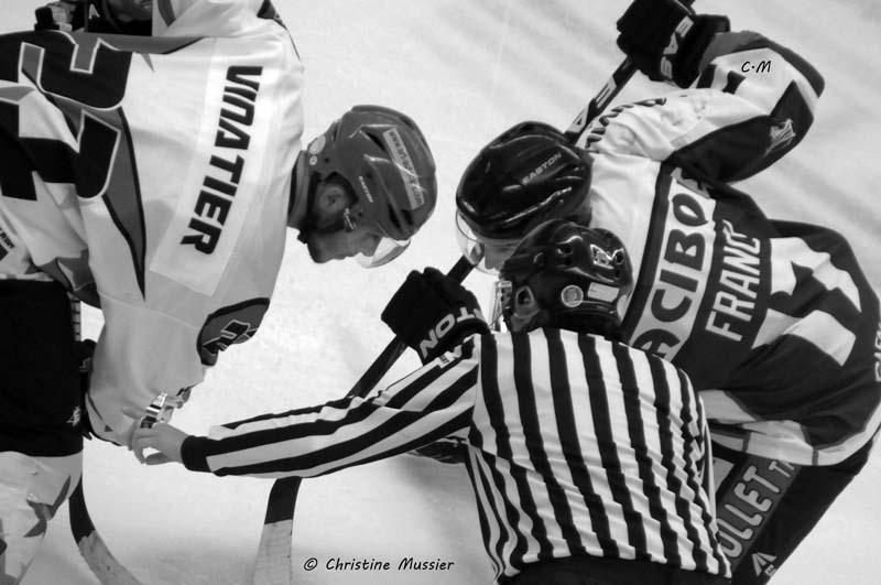 Caen  10 - 0 Neuilly/Marne