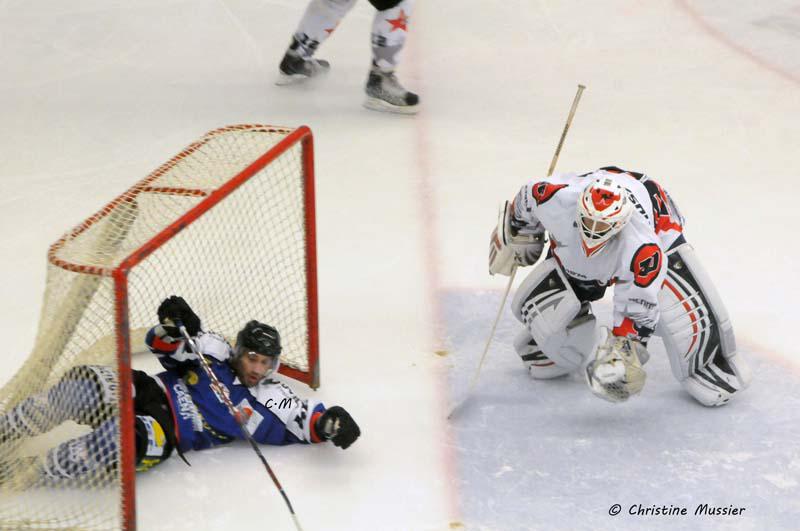 Caen  10 - 0 Neuilly/Marne