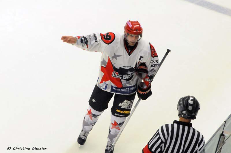 Caen  10 - 0 Neuilly/Marne