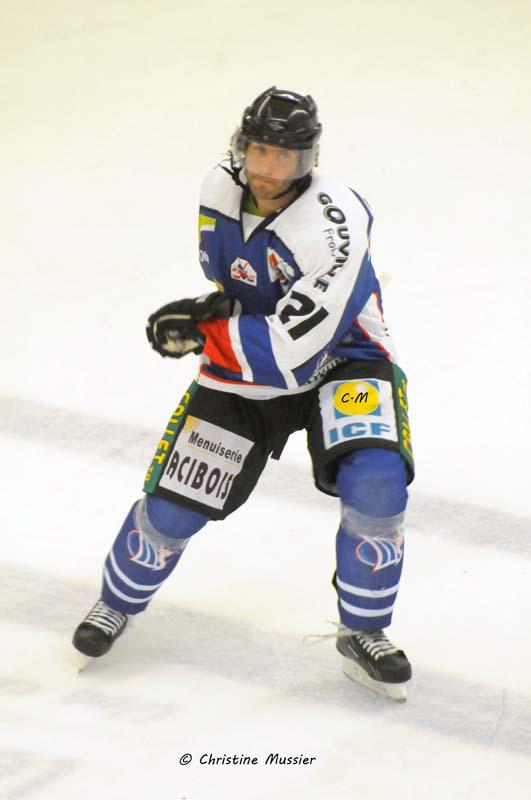 Caen  10 - 0 Neuilly/Marne
