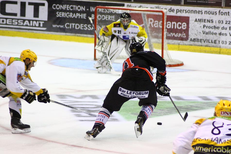 Amiens  4 - 3 Strasbourg 