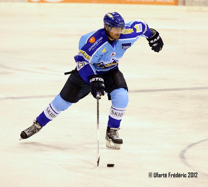 Villard-de-Lans 0 - 3 Gap 