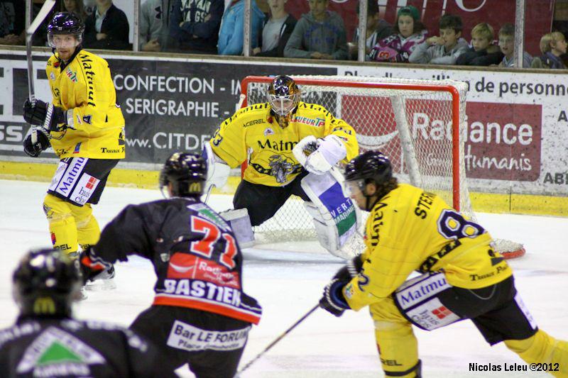Amiens  5 - 3 Rouen