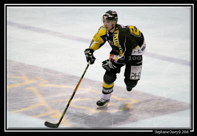 Rouen 9 - 3 Chamonix 