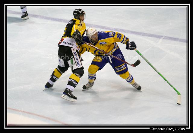 Rouen 9 - 3 Chamonix 