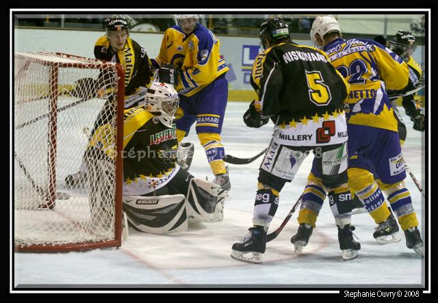 Rouen 9 - 3 Chamonix 