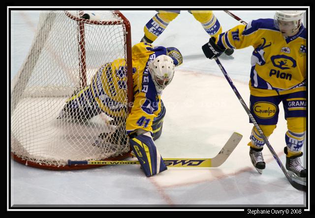 Rouen 9 - 3 Chamonix 