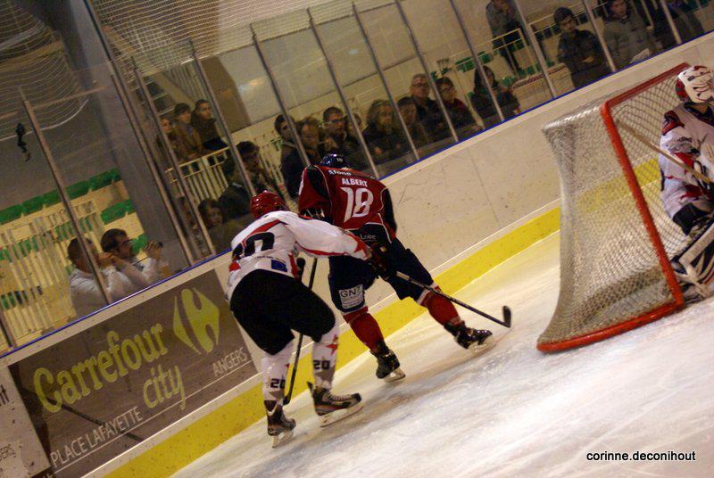 Angers  4 - 1 Neuilly/Marne