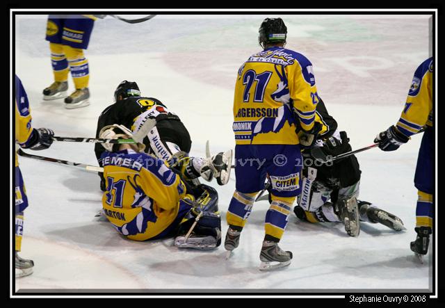 Rouen 9 - 3 Chamonix 