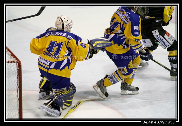 Rouen 9 - 3 Chamonix 