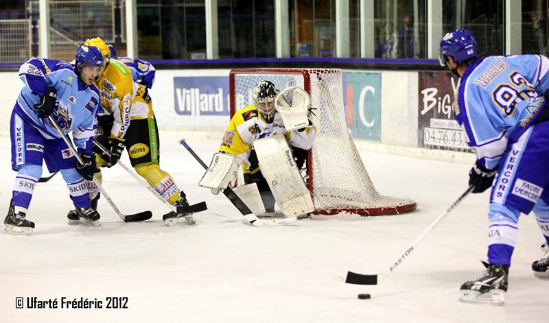 Villard-de-Lans 3 - 4 Strasbourg 