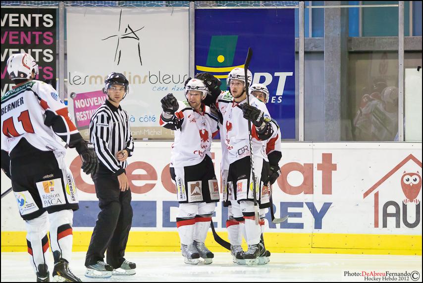 Epinal  2 - 6 Briançon 