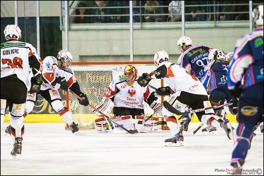 Epinal  2 - 6 Briançon 