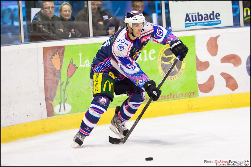Epinal  2 - 6 Briançon 