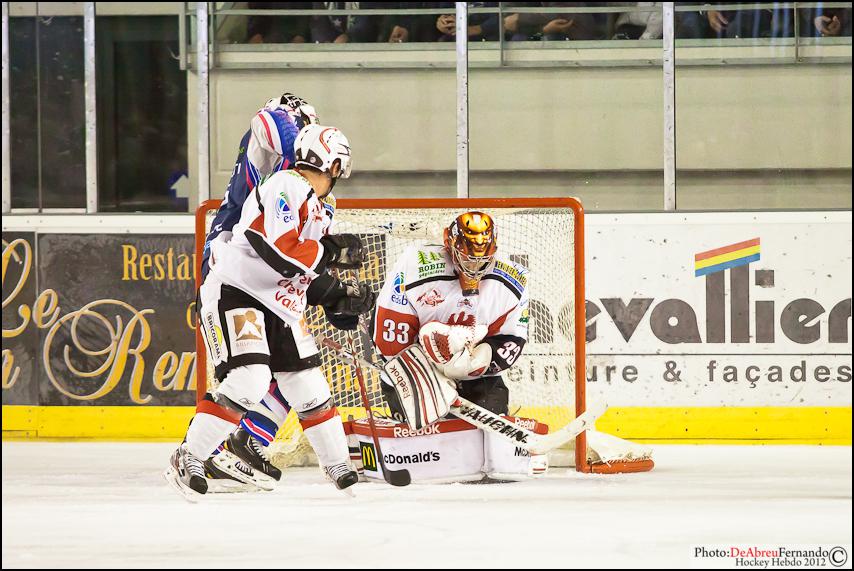 Epinal  2 - 6 Briançon 