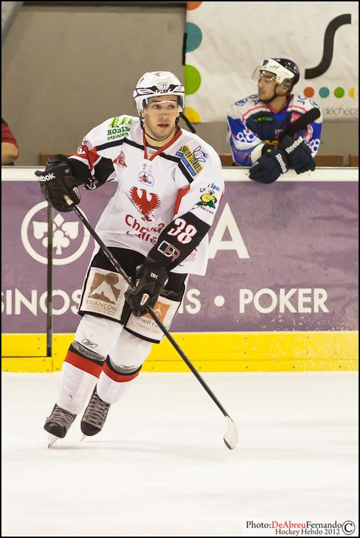 Epinal  2 - 6 Briançon 