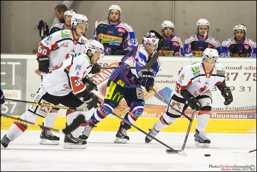 Epinal  2 - 6 Briançon 