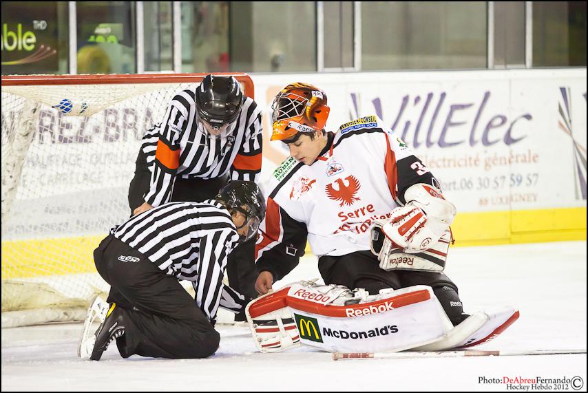 Epinal  2 - 6 Briançon 