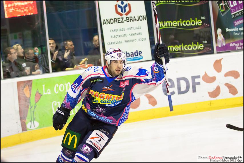 Epinal  2 - 6 Briançon 