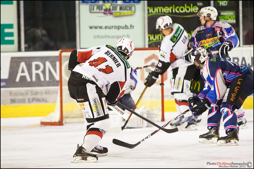 Epinal  2 - 6 Briançon 