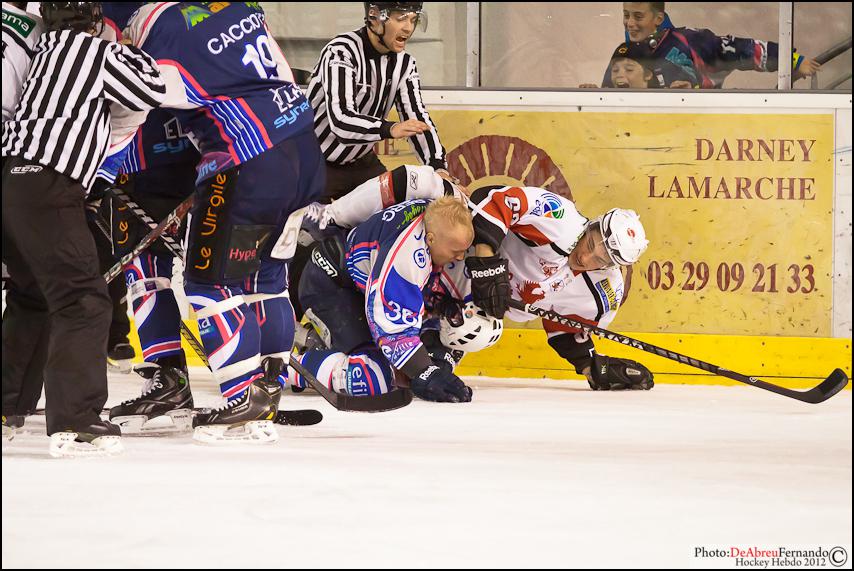 Epinal  2 - 6 Briançon 