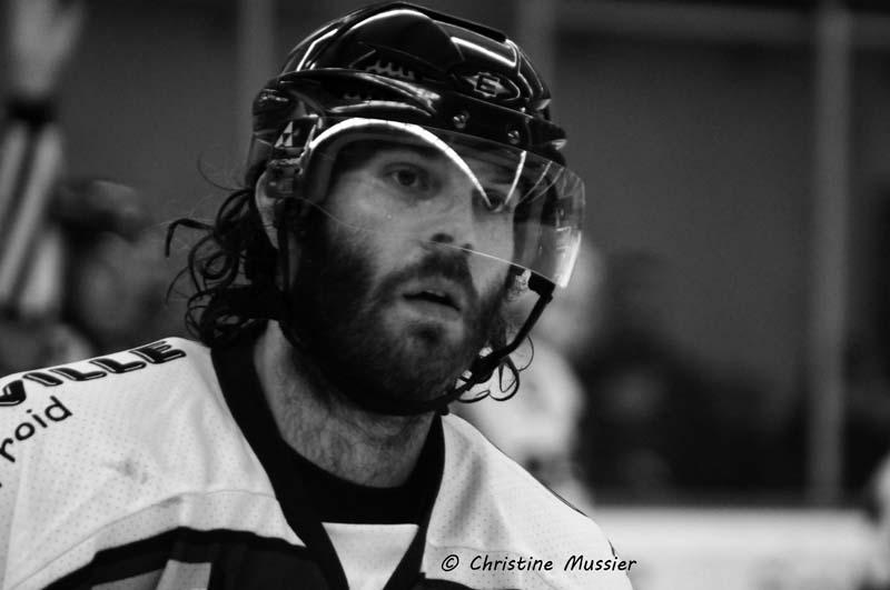 Caen  5 - 1 Chamonix 