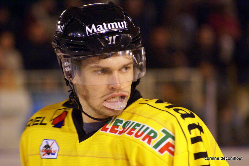 Angers  6 - 2 Rouen