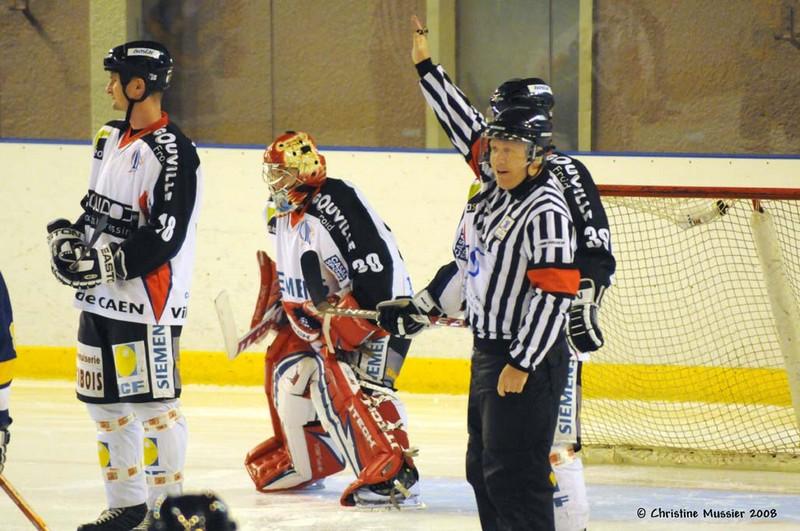 Garges-lès-Gonesse 2 - 13 Caen 