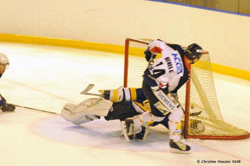 Garges-lès-Gonesse 2 - 13 Caen 