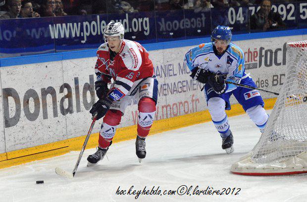 Grenoble  1 - 2 Villard-de-Lans