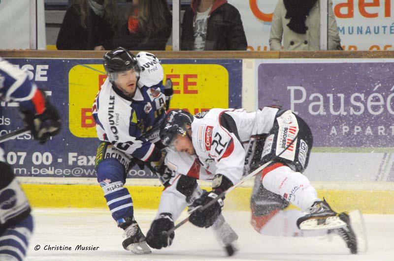 Caen  2 - 6 Angers 
