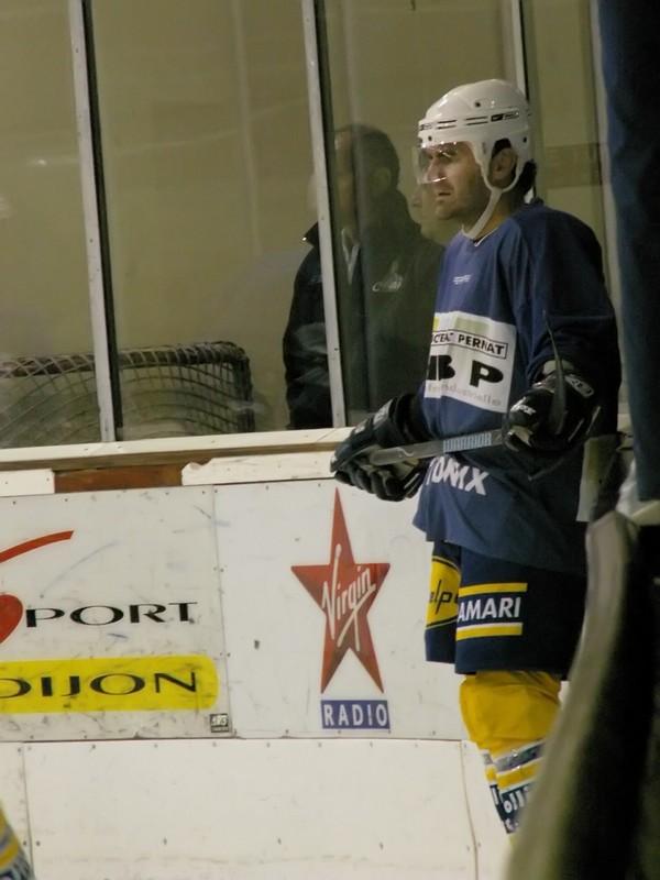 Dijon  2 - 1 Chamonix 