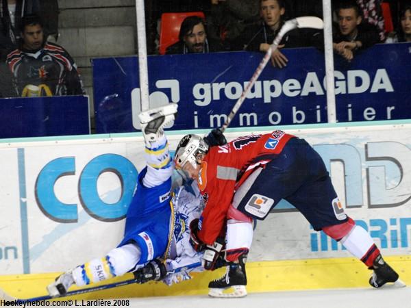 Grenoble  8 - 1 Villard-de-Lans