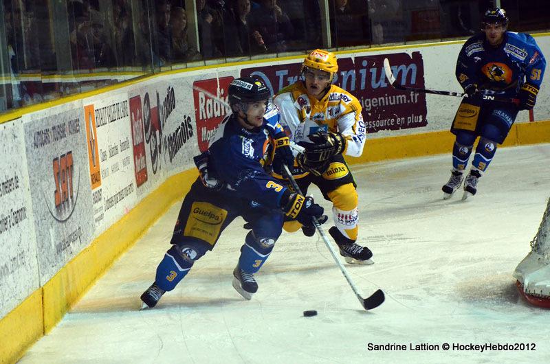 Chamonix  8 - 0 Strasbourg 