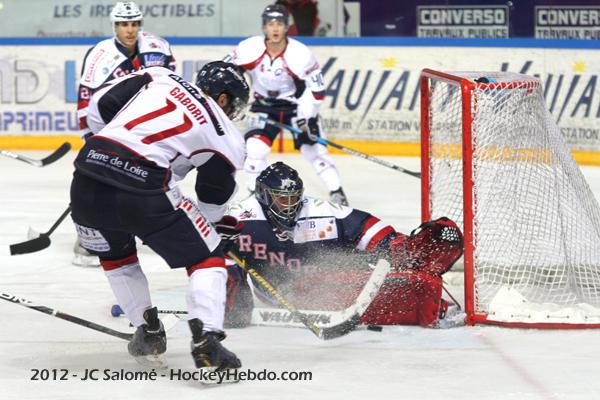 Grenoble  2 - 3 Angers 