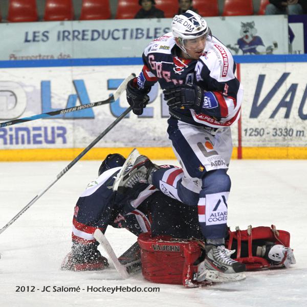Grenoble  2 - 3 Angers 
