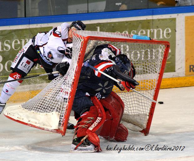 Grenoble  2 - 3 Angers 