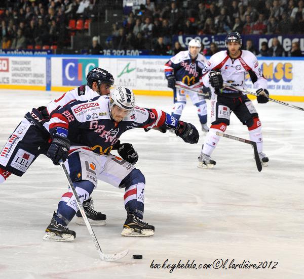 Grenoble  2 - 3 Angers 