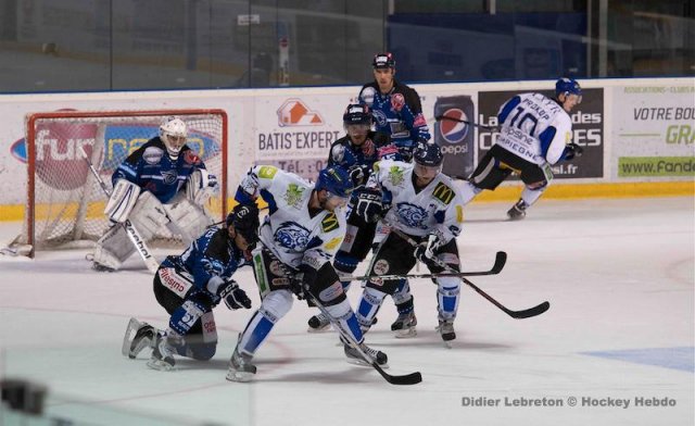 Photo hockey match Nantes - Compiègne le 27/10/2012