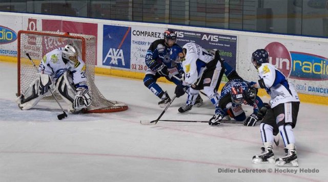 Photo hockey match Nantes - Compiègne le 27/10/2012