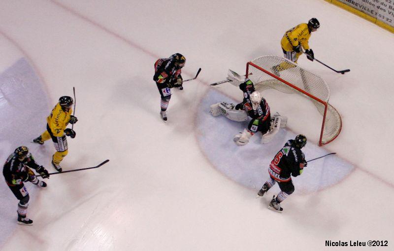 Amiens  3 - 5 Rouen