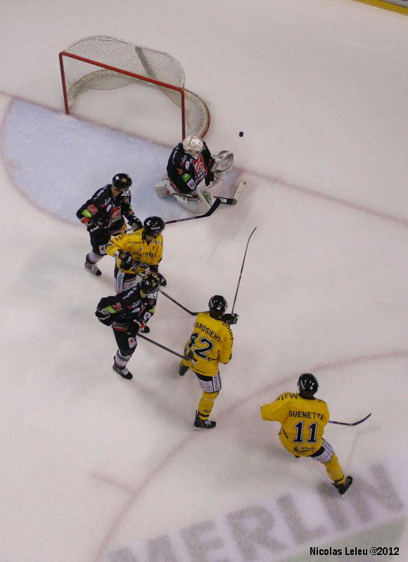Amiens  3 - 5 Rouen