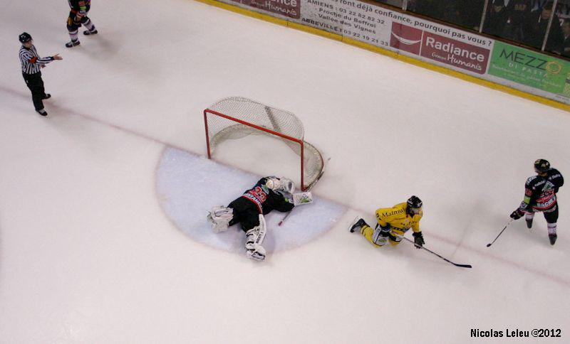 Amiens  3 - 5 Rouen