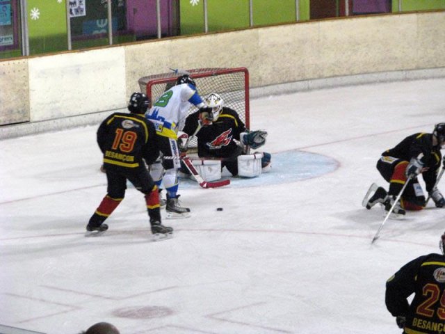 Photo hockey match Besançon - Châlons-en-Champagne le 03/11/2012