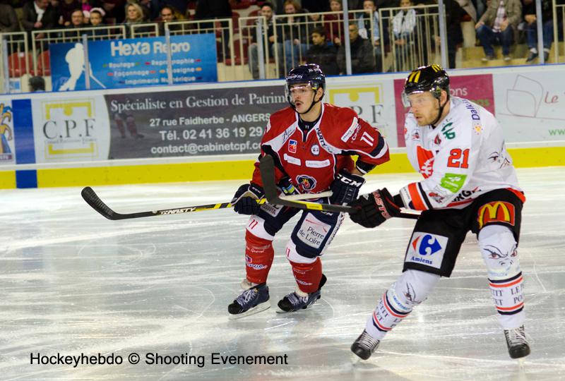Angers  3 - 0 Amiens 