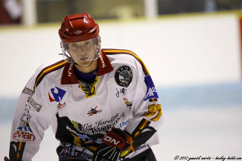 Clermont-Ferrand II 8 - 3 Morzine-Avoriaz II