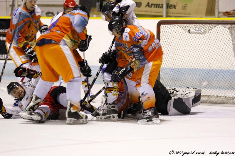 Clermont-Ferrand II 8 - 3 Morzine-Avoriaz II