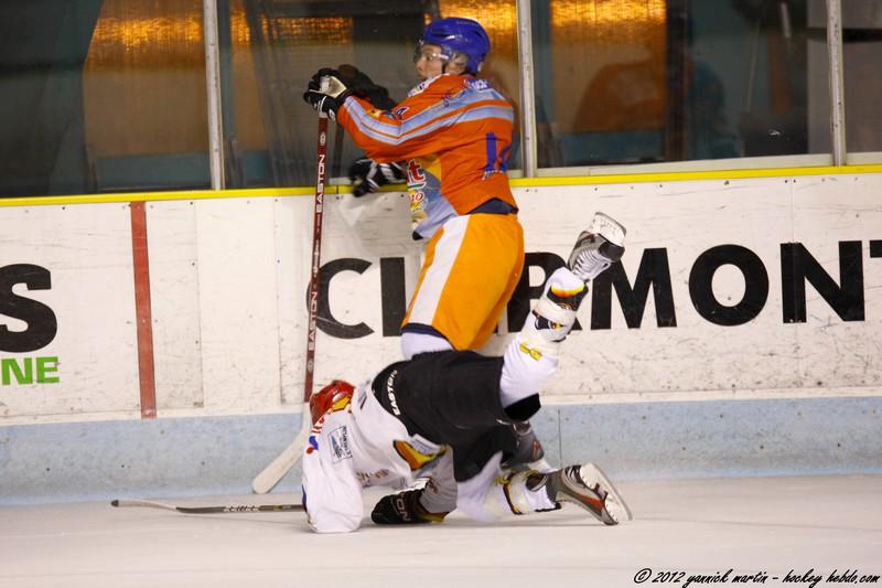 Clermont-Ferrand II 8 - 3 Morzine-Avoriaz II