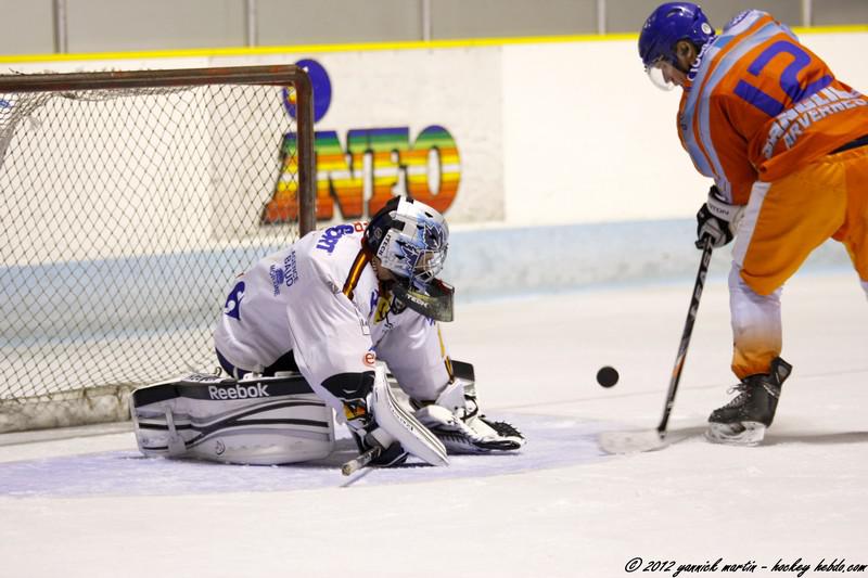 Clermont-Ferrand II 8 - 3 Morzine-Avoriaz II